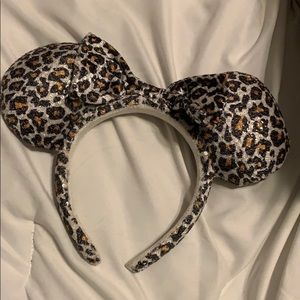 Official Disney parks cheetah Minnie ears RETIRED